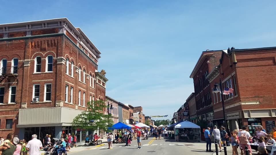 DecaturMain's tweet image. WOW! What a weekend! Huge thanks to our volunteers, vendors, food trucks, sponsors, car show, pageant crew, and YOU for making Decatur Day a hit!  Help us make it even better—fill out this short survey: s.surveyplanet.com/w0s7mcut See you next June!