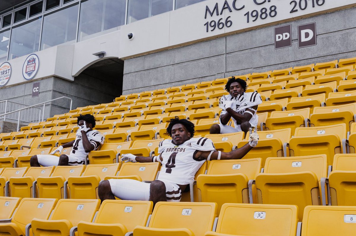 MooreBrodon's tweet image. WMU is home🤎💛 @CoachLT39 @NickColeman_1 @Coach_OLeary @neohiohsfb @TheJEAcademy @SEHS_FOOTBALL @WMU_Football