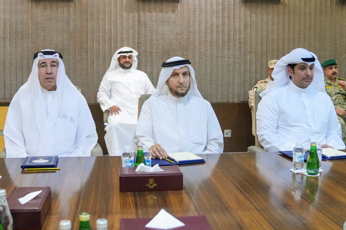 سمو ولي العهد الشيخ صباح خالد الحمد الصباح يترأس اجتماع مجلس الدفاع الأعلى في قصر بيان بحضور سمو الشيخ أحمد عبدالله الأحمد الصباح رئيس مجلس الوزراء لمتابعة آخر التطورات الإقليمية

- المجلس أدان واستنكر استهداف قاعدة (العديد) الجوية في قطر والذي يُعد انتهاكًا صارخًا للسيادة