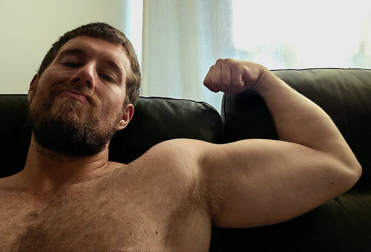 Titan_Tom91's tweet photo. This is what power looks like.
Your little life exists for moments like this when a real man lets you glimpse perfection.
You were born to serve. To stare. To pay.
Now shut up, drop your eyes, and send tribute like a good little loser.
#MuscleGod #BornToRule #Kneel #TributePig https://t.co/kve8wBsQu1