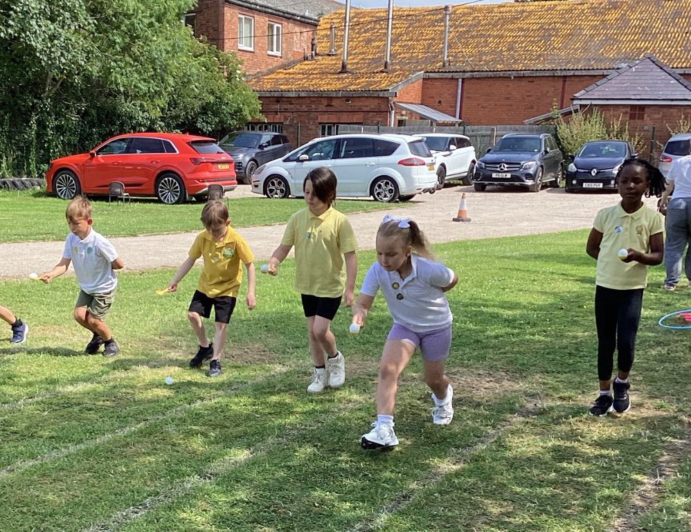 stasaphvp's tweet photo. 🦋 Sports Day Highlights 🏃‍♀️ From the egg and spoon races to the thrilling obstacle course, the 🦋s showcases their determination and spirit. Our Sports Day was all about having fun together! 🤩 #VPAC https://t.co/BWckhCvjAw