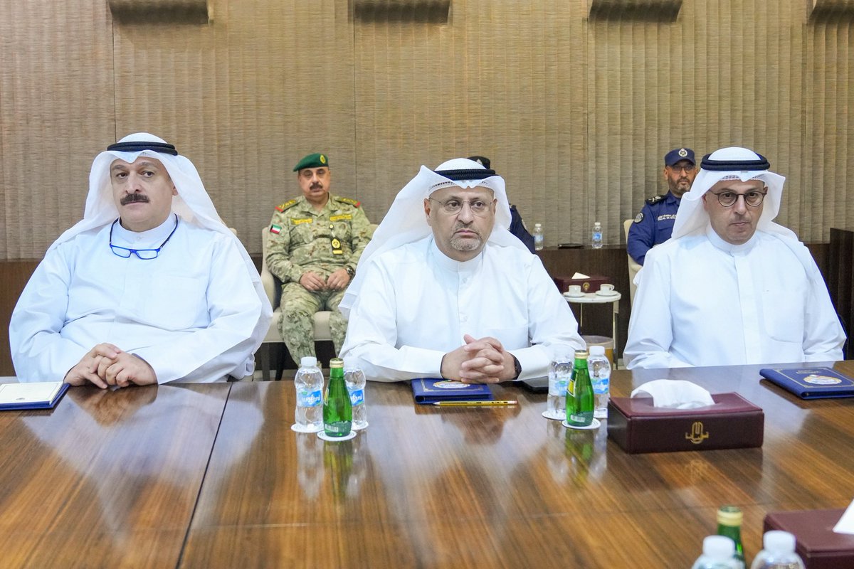 سمو ولي العهد الشيخ صباح خالد الحمد الصباح يترأس اجتماع مجلس الدفاع الأعلى في قصر بيان بحضور سمو الشيخ أحمد عبدالله الأحمد الصباح رئيس مجلس الوزراء لمتابعة آخر التطورات الإقليمية

- المجلس أدان واستنكر استهداف قاعدة (العديد) الجوية في قطر والذي يُعد انتهاكًا صارخًا للسيادة