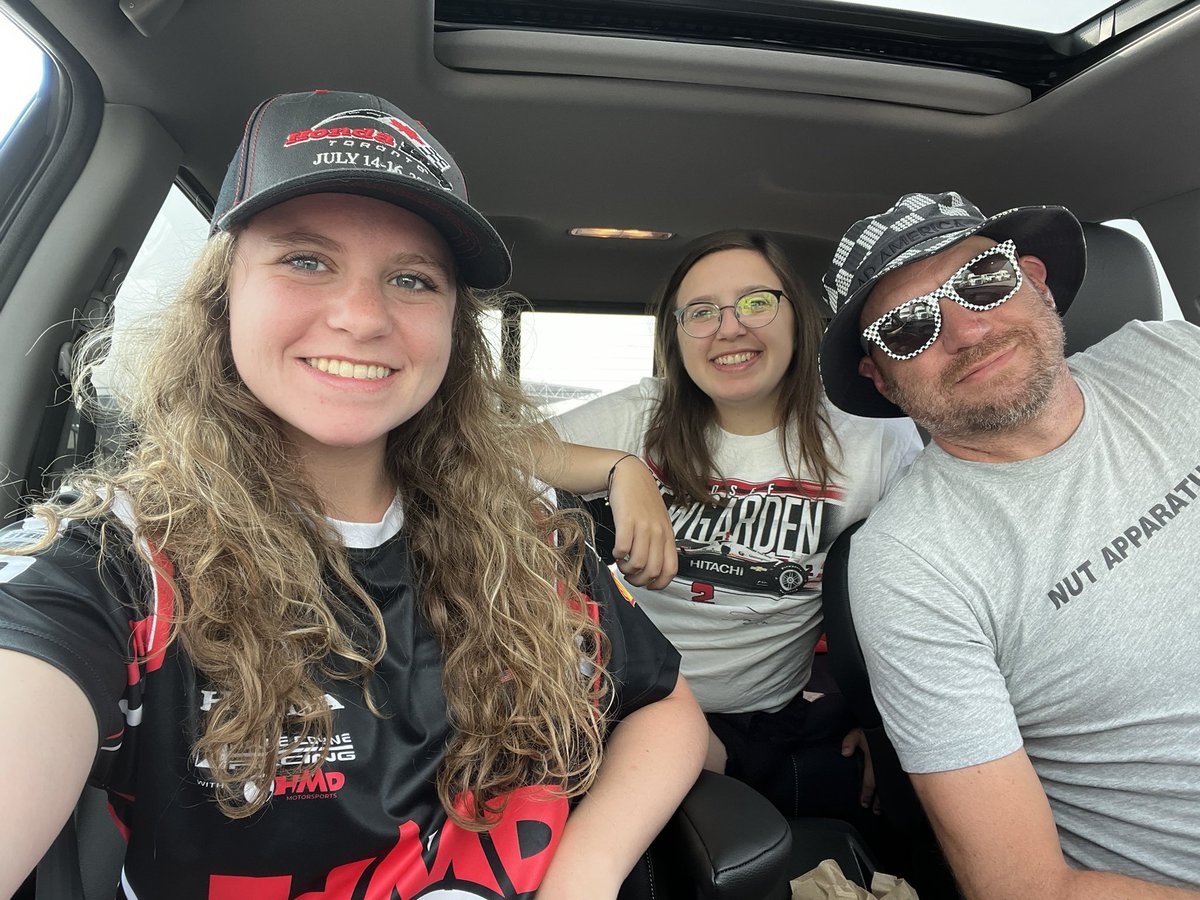 Shoutout 21 goes to <a href="/BEBonek/">brooke bonek</a> 

It's AWESOME to see your growth from the 4th Cardinal Esports President to Esports Specialist at <a href="/IUIndianapolis/">IU Indianapolis</a> ! The <a href="/playflygg/">Playfly College Esports</a> community is lucky to have ya as an operator

Loved finally meeting in person at <a href="/TheNAECAD/">NAECAD</a> &amp; have a great week!
#WeFly
