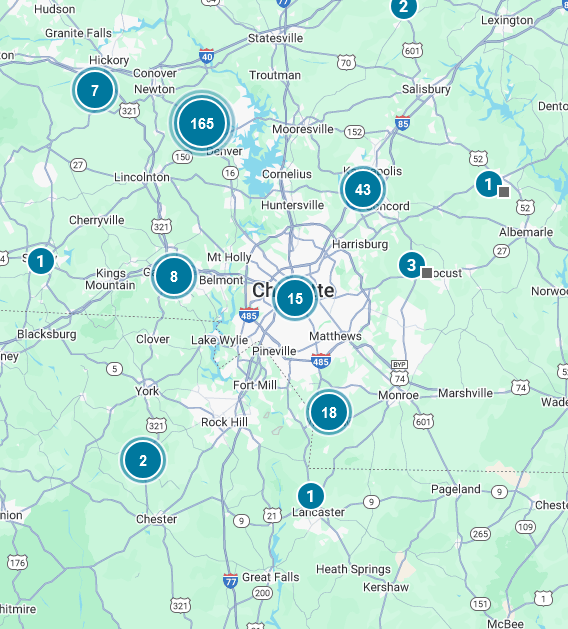 Clt_TrafficGuy's tweet photo. ⚡️Here's where we are right now:
A scattering of outages.  But as the afternoon wears on, there will be more.  @DukeEnergy asks that you wait until after 8 pm to do laundry or use other energy hungry appliances.  And if you can, turn the thermostat up a degree. https://t.co/Pmq49249cu
