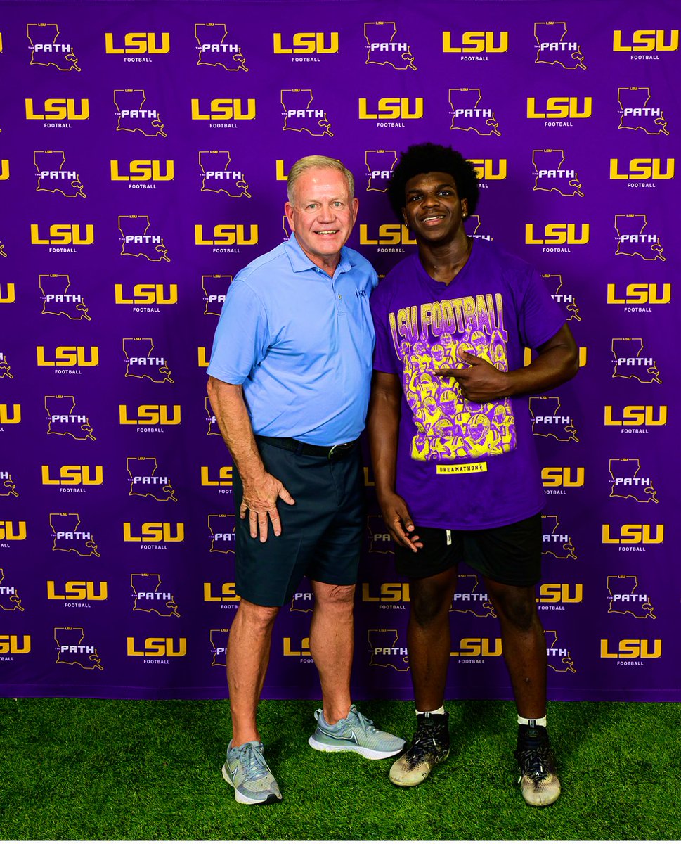 messiah__valid's tweet image. Had an amazing time at @LSUfootball camp last Friday @coachCoutten @COACHPATROB @CoachClaySims @corylaxen ‼️