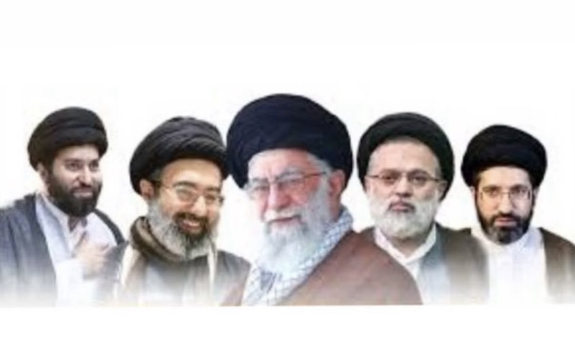 alikarimi_ak8's tweet image. پنج تن آل خفا ✌🏼
#MIGA
#رهبر_چلاغ_ترسو
#KingRezaPahlavi