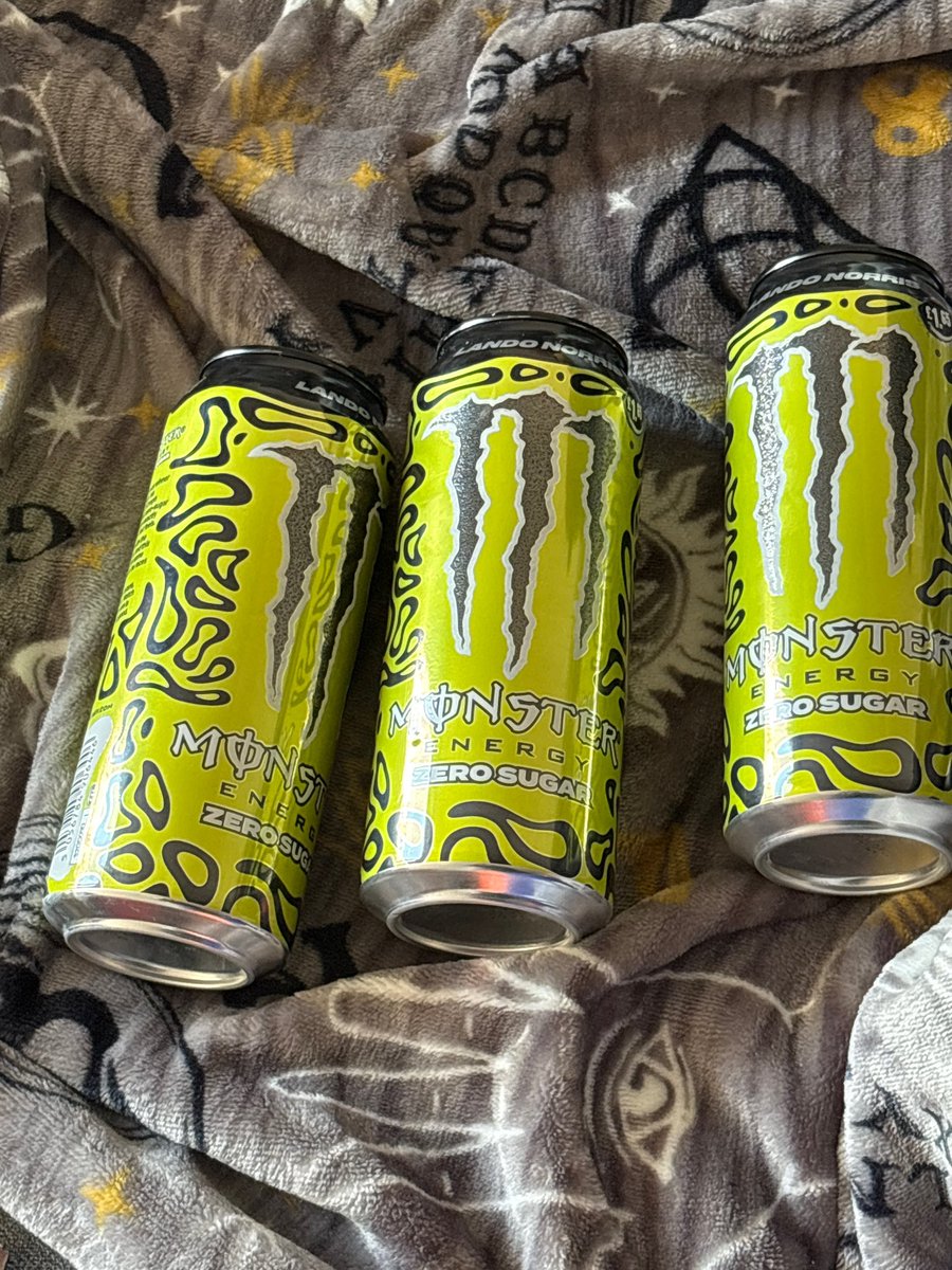 Eheheheheheh i found then in england at last 😭😭