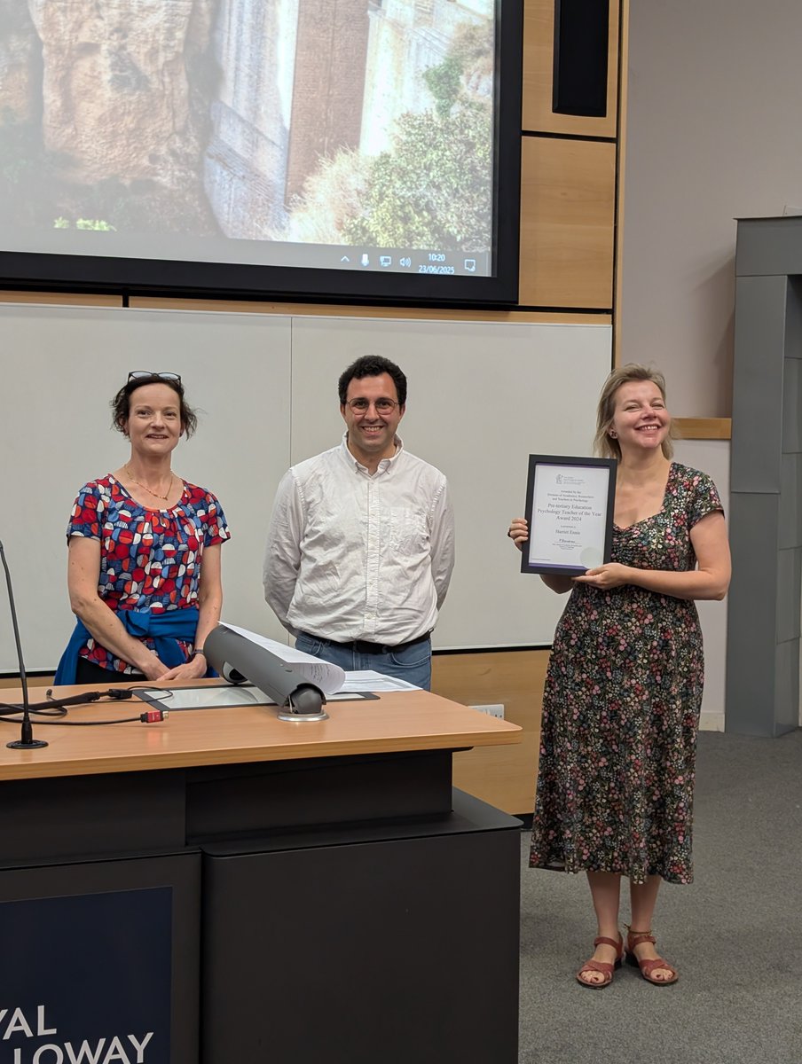 BPS_DARTP's tweet image. One of the particularly special moments from today was celebrating our HEPTOTY and PEPTOTY winners who were presented their prizes in the opening session - well done again Zayba Ghazali-Mohammed and Harriet Ennis #dartp2025