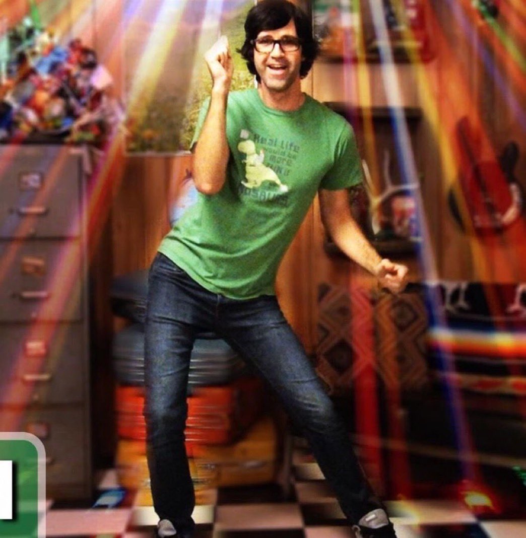 customer threatened me down the phone so i found her facebook and her kids are ugly