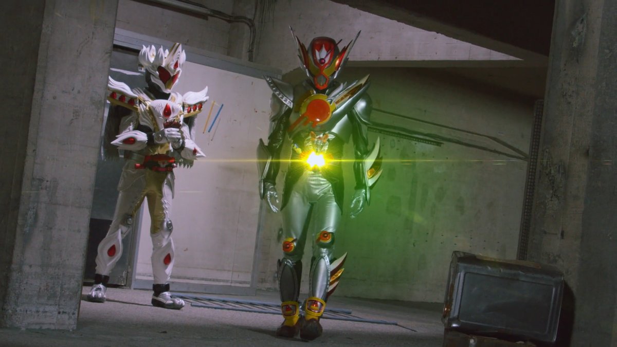 linkington's tweet photo. He's back. Rakia, the GOAT. The fucking coolest tertiary Rider ever. #KamenRiderGavv https://t.co/VUCKlOPJzd