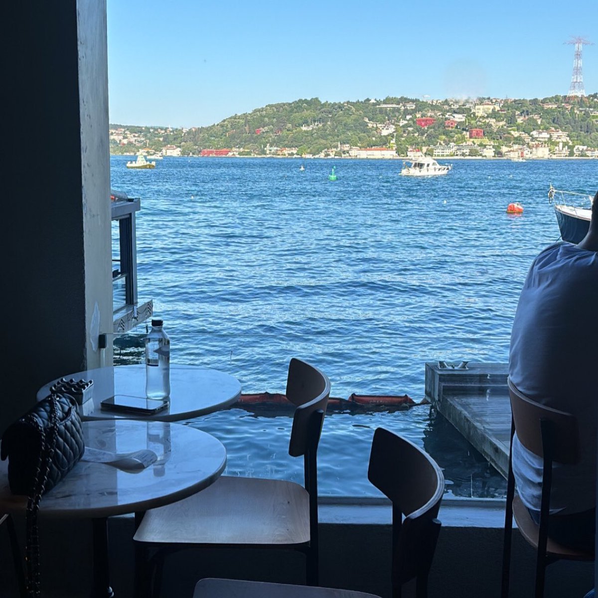 "وأجيء إليك دائمًا مجيئًا أحبه، على رغم اتساع الأماكن وكثرة من أعرف إلا أنني أجد دائمًا برفقتك كل ما هو ليس موجود في شيء أو أمرٍ آخر.."