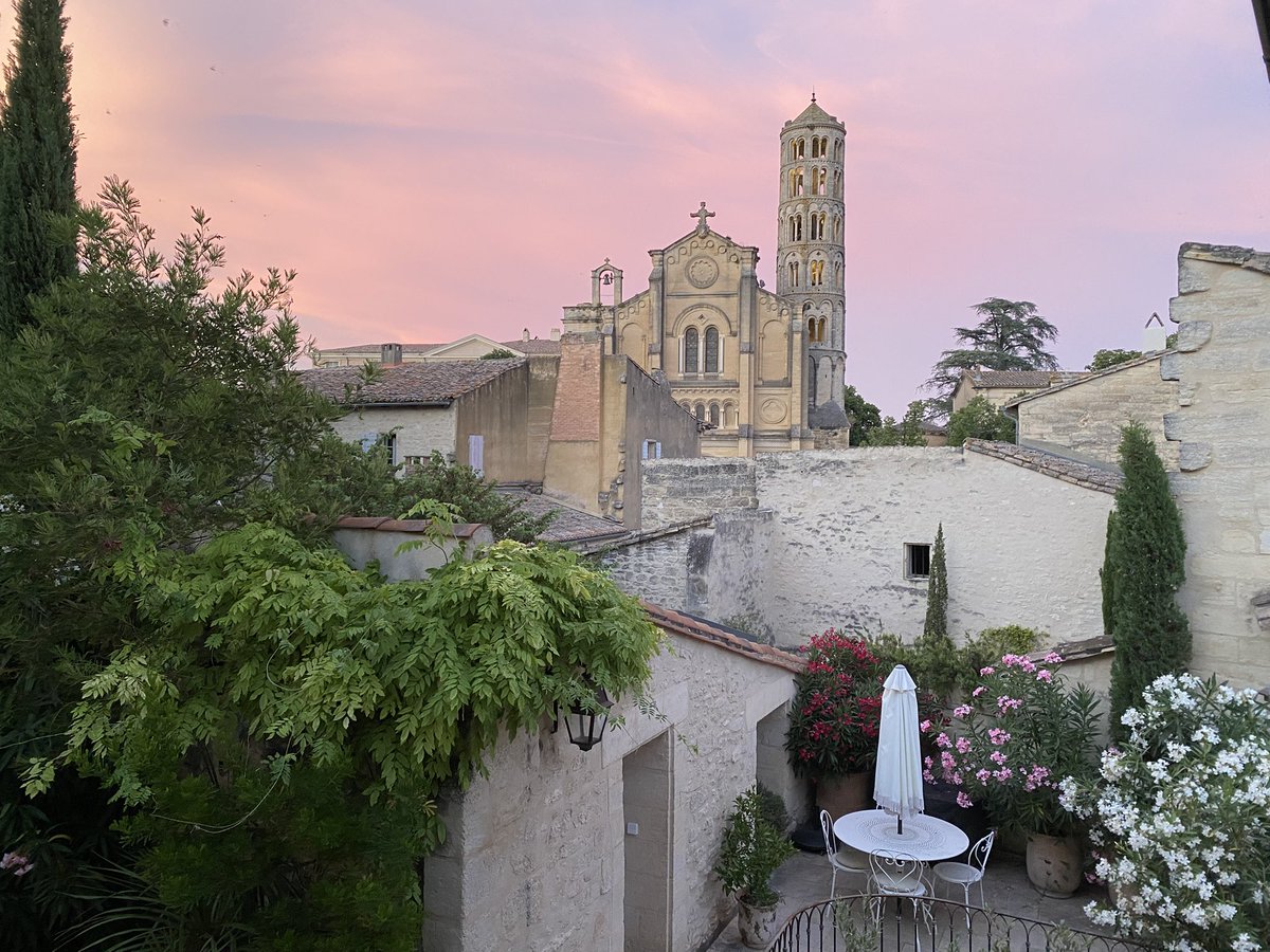 Ce soir on vous emmène en balade à Uzès… jusqu’à la terrasse de l’atelier 🌞
davidjamin.fr