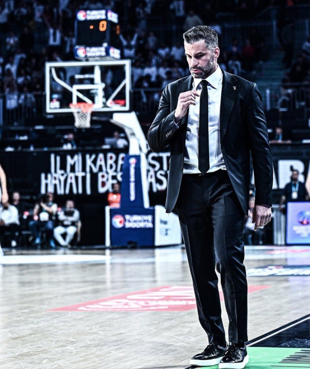 Sen Beşiktaş’ın vücut bulmuş halisin asla pes etmemen sonuna kadar iyi bir kadro hak ediyorsun