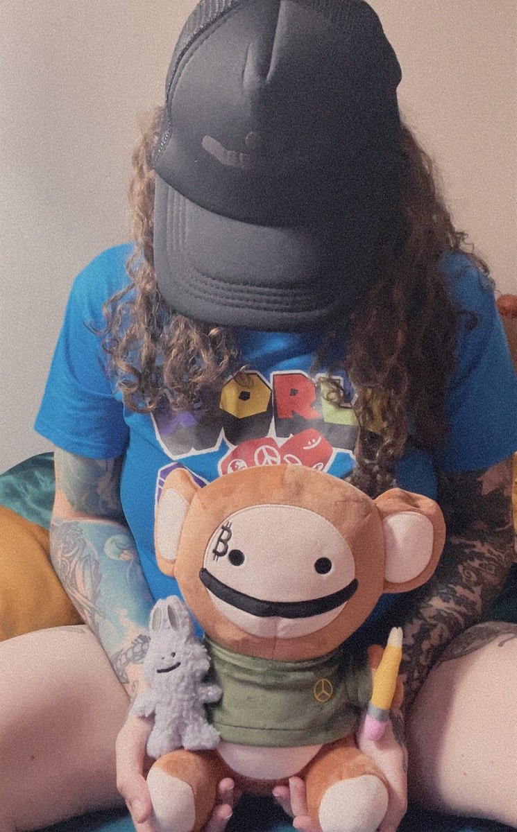ngl hills is putting out some of the best ordinals merch in the game rn like puppets on top for 🌍☮️✨
