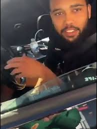 MystIsLife's tweet photo. why chat saying he look like him 😂 https://t.co/yN8HGr7utm