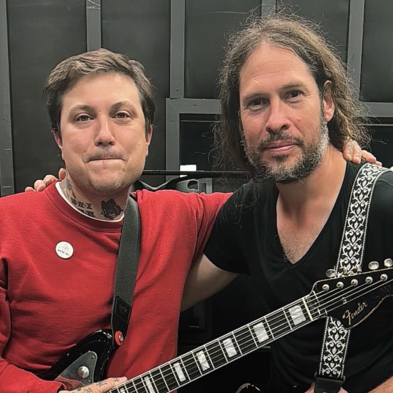 gorebugs's tweet image. yeah.