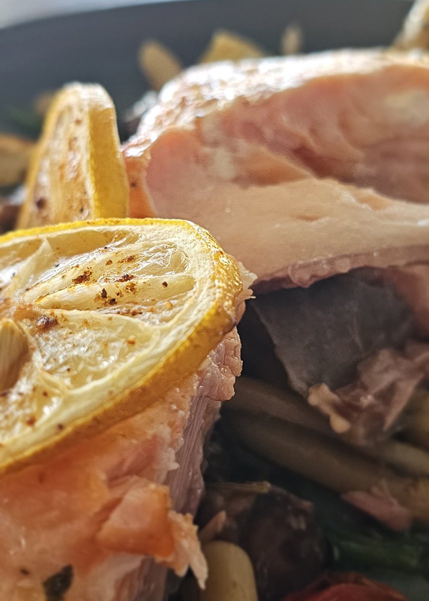 #nobaddays... smoked Salmon &amp; mushroom pasta #bellyup
