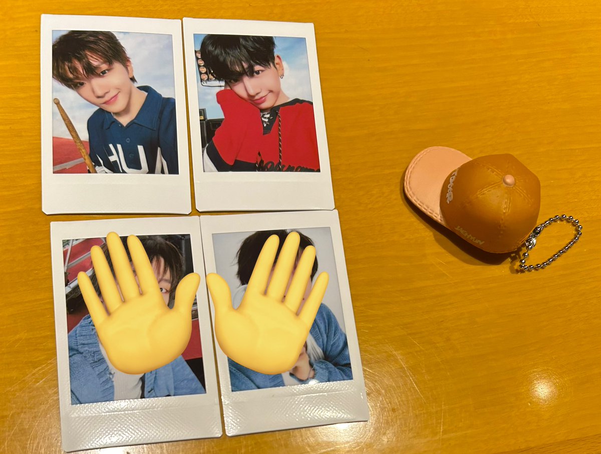manchae_0723's tweet photo. BOYNEXTDOOR ボイネク ボネクド 交換

譲 ジェヒョン ウナク

求 イハン
    キーリング リウ

DM、リプよろしくお願いします🙇🏻‍♀️🙇🏻‍♀️

 #BOYNEXTDOOR交換  #ボイネク交換  #ボネクド交換 https://t.co/SzXBt2FVeb