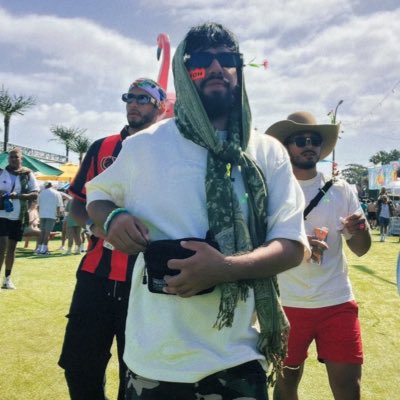 MinorOG's tweet image. VIBING 💚