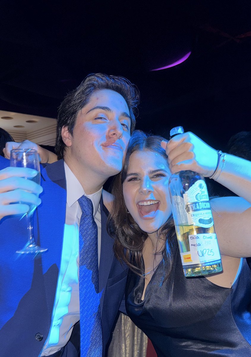 chofstar's tweet photo. Insuperable 🫰🏼🥳 https://t.co/R2Smnd2Mt3