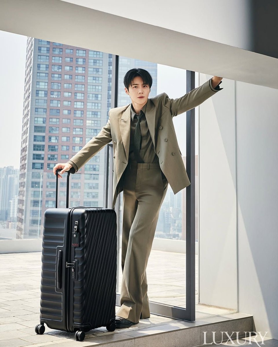 ไปค่ะบอส จะลำบากแค่ไหน ก็จะไปกะบอสค่ะ
บอสหล่อที่สุดเลยเว้ยยยค่ะ #KimSeonho 🫠