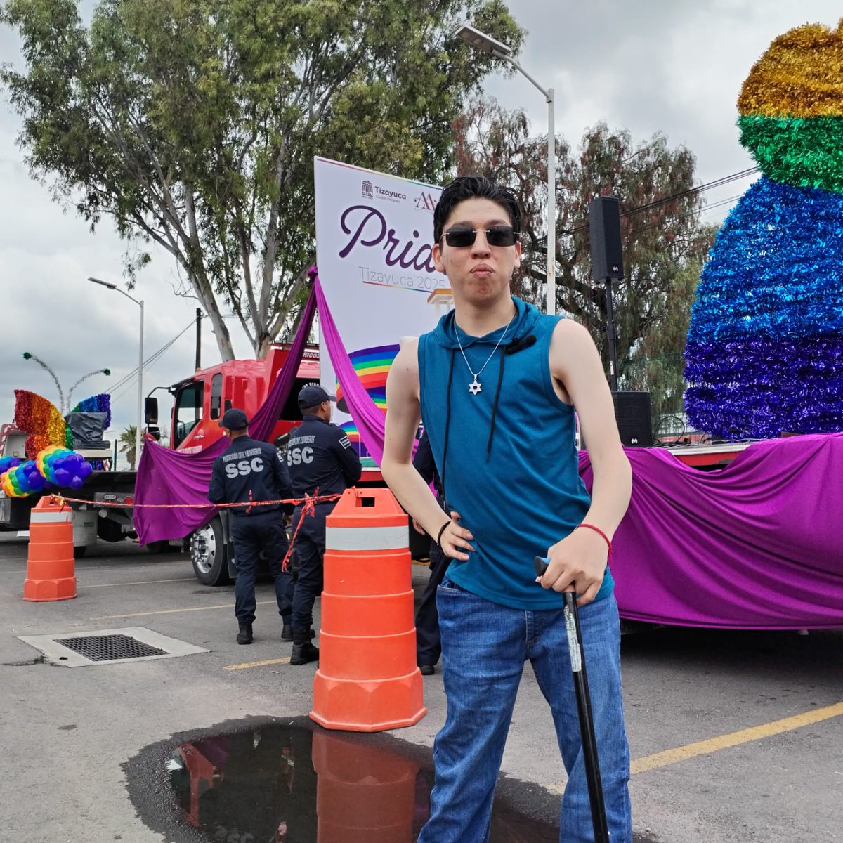 PersonalLife910's tweet photo. 🌈 El Orgullo de Tizayuca 2025 fue puro fuego y amor.
Marchar, gritar, bailar, ser.
Gracias a cada persona visible, libre y valiente.
Ser orgullo también es resistir. 💖🏳️‍🌈
🫶🏽 Gracias a el Comité de Diversidad por la invitación #ElOrgulloDeTizayuca #Pride2025 #LGBTQMX #Diversidad https://t.co/1AyB68xNRd