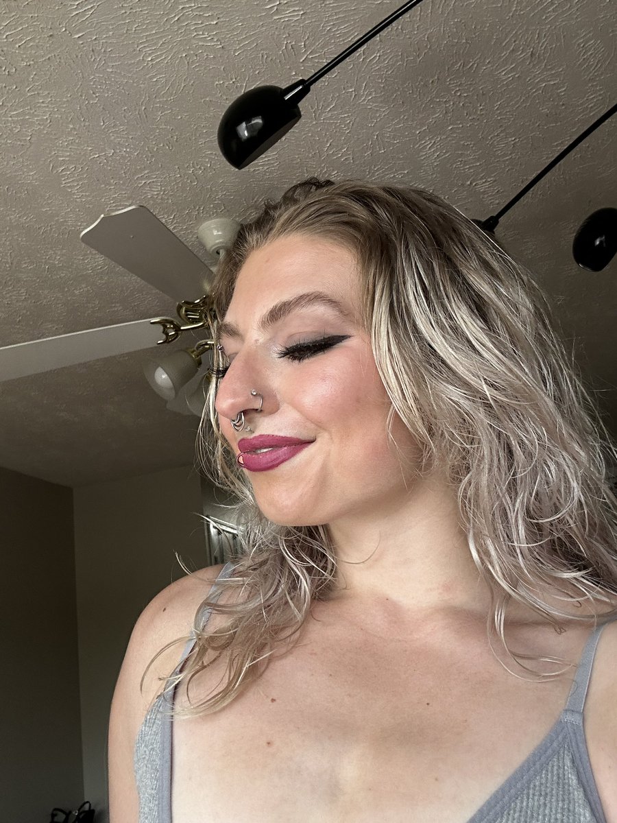 UrGeminiWhore @Ho2029695127 - Twitter Profile | Instalker