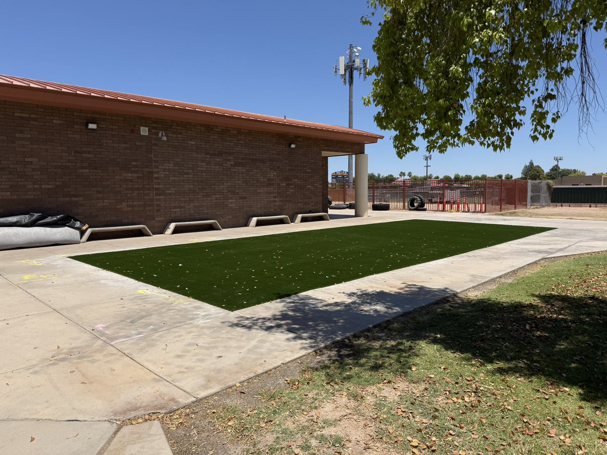 AaronFrana's tweet image. Just the beginning of the upgrades! Fresh turf installed in our strength and conditioning area, the first of many improvements to come. #TribeBusiness #Aztecs