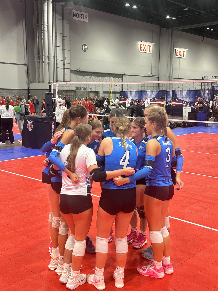 Thankful for this team! 10-0, but more work to do tomorrow! Let’s get after it! #OVA16🖤 #aaunationals