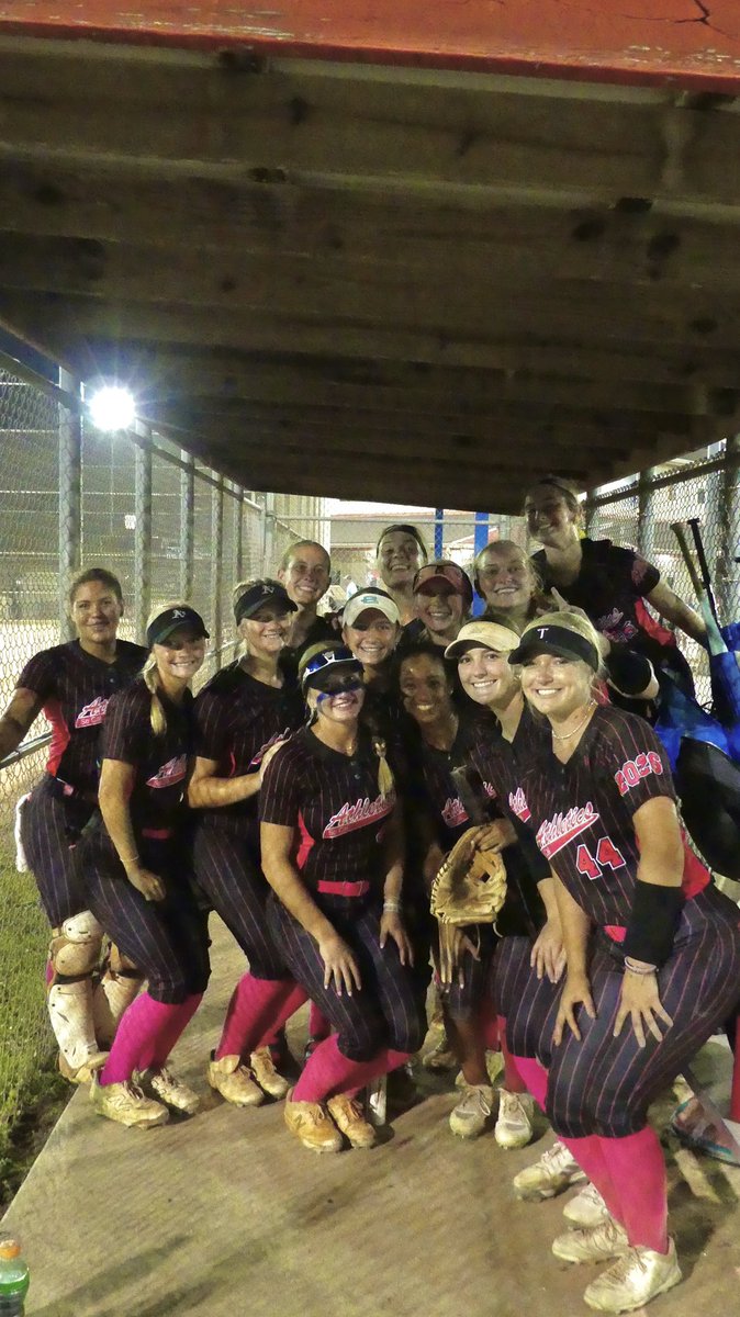 Love these girls, love this team, us against everybody 💪🏻🤍 <a href="/08SCANATIONAL/">SOCAL2026</a>