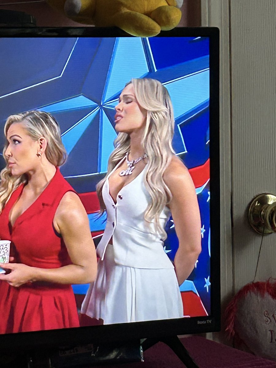 my dungeon dollies 🥹🎀