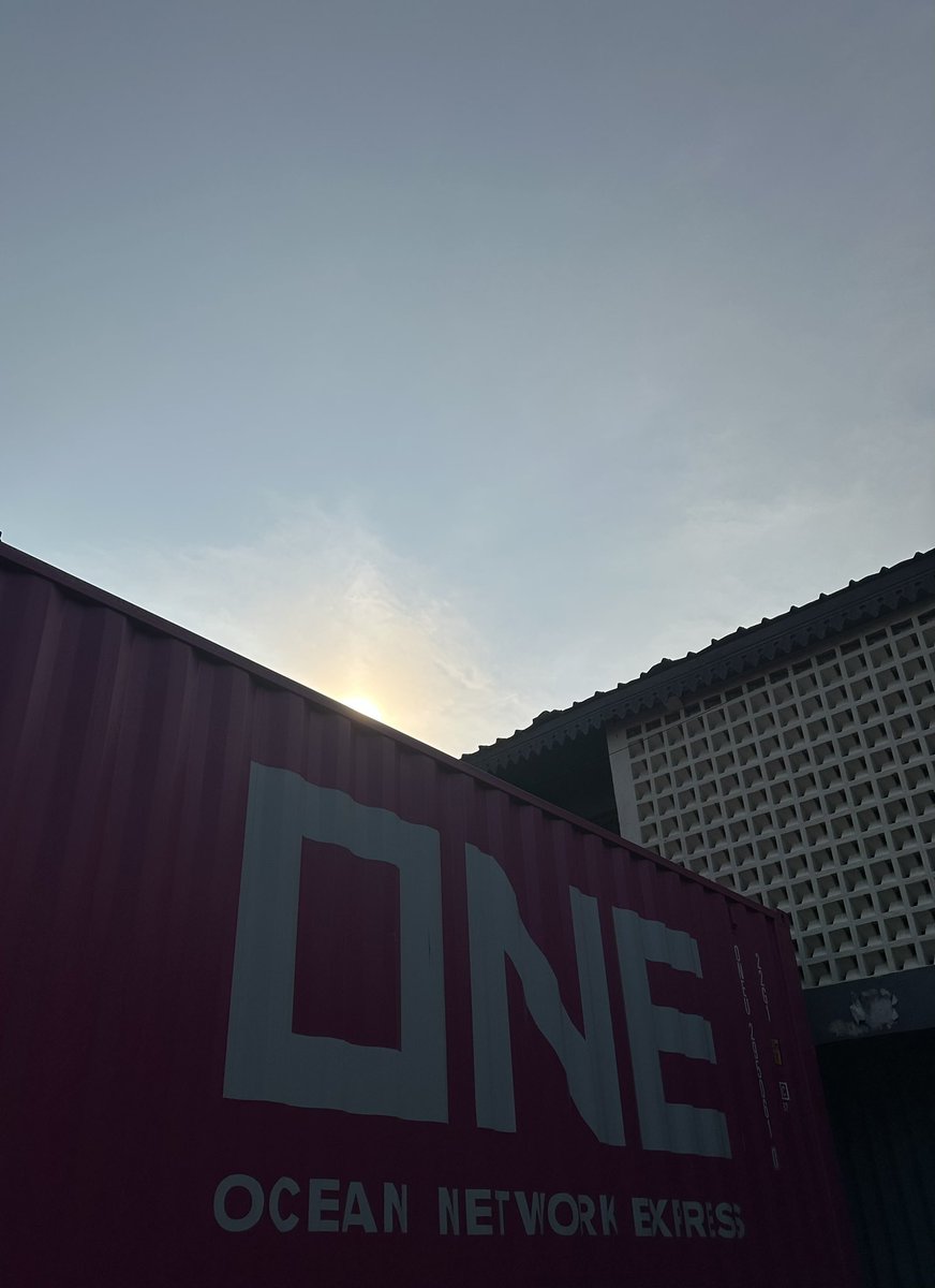 aldopermana_'s tweet photo. Pagiku cerah, matahari bersinar 🌇 https://t.co/STAaoowM8p