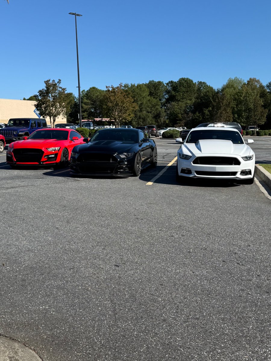 Gm Legends let’s chase the bag today. 🏆

Have a blessed day and stay safe. 🏎️💨

Keep grinding for your freedom. 💪