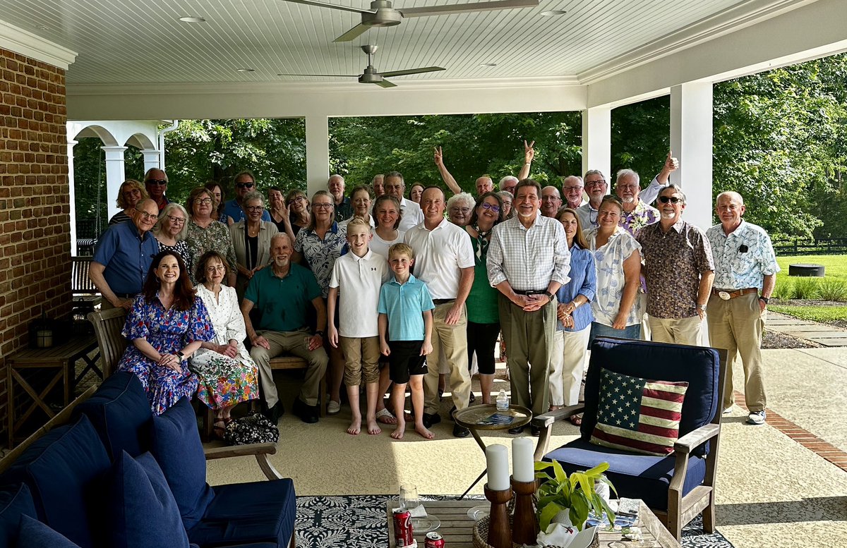 DavidReidVA's tweet image. Two campaign events on Sunday - Fauquier Jac Bennington for Delegate and Loudoun Jon Pepper for School Board but the message is the same, whether Delegate or school board, it’s about consistently delivering for our communities. Thanks to both Jac and Jon for stepping up to run!