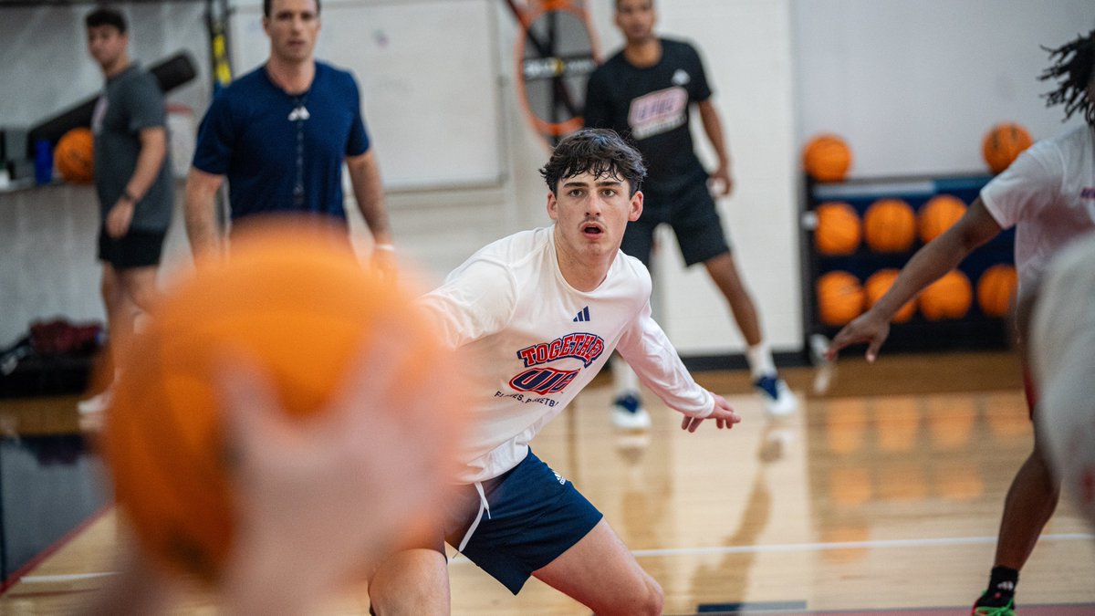 UIC_MBB's tweet image. ๐ on the prize to start a new week!
#ChicagosCollegeTeam
