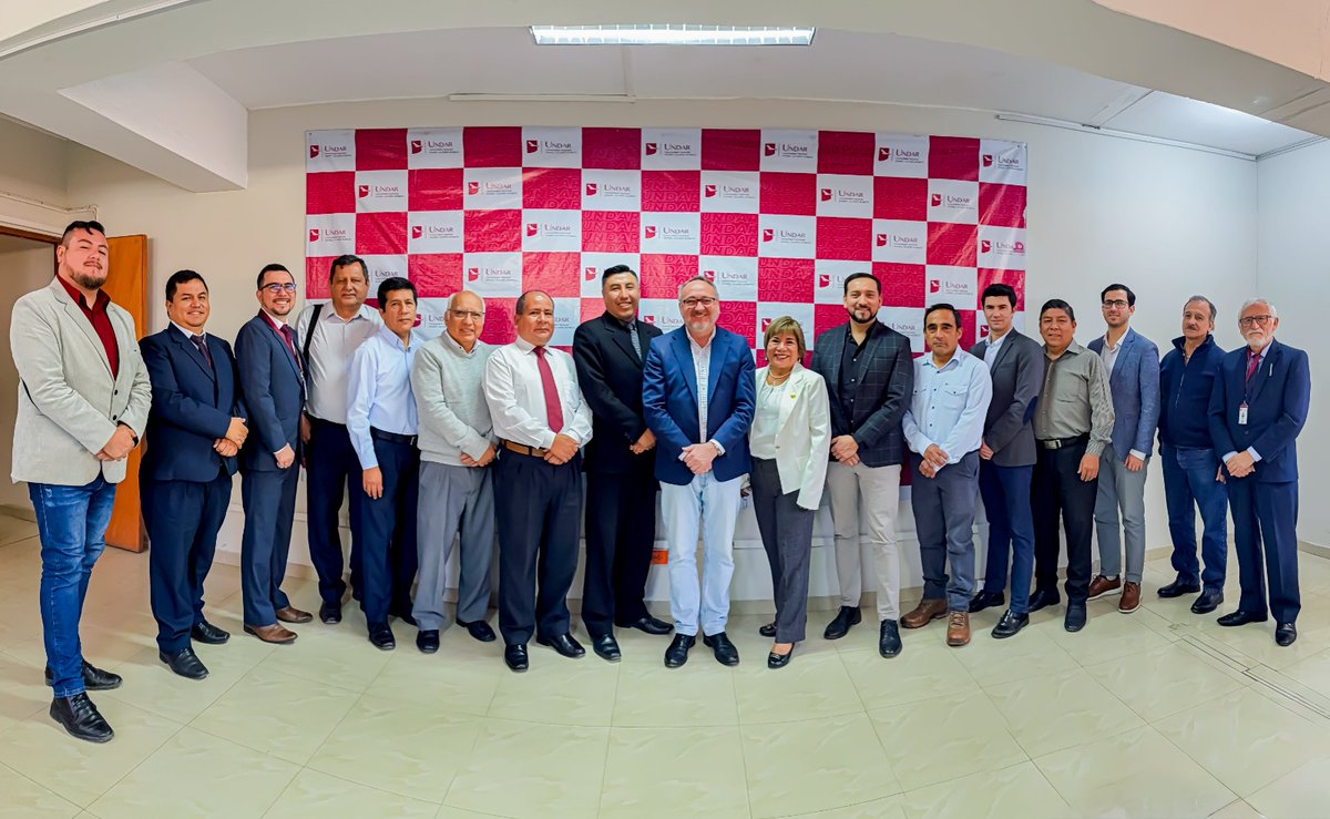 🇵🇪 El Dr. <a href="/HerreraGomez66/">Manuel Herrera Gomez</a>, Dir. de RR. II de <a href="/UNIRuniversidad/">Universidad Internacional de La Rioja (UNIR)</a>, junto a su equipo de trabajo, fue recibido por las autoridades de la <a href="/undar_peru/">Universidad Nacional Daniel Alomía Robles</a>, Benjamín Velazco, pte. de la Comisión Organizadora; Delma Flores, vicepte. de Investigación; Amancio Valdiviezo, vicepte. Académico.