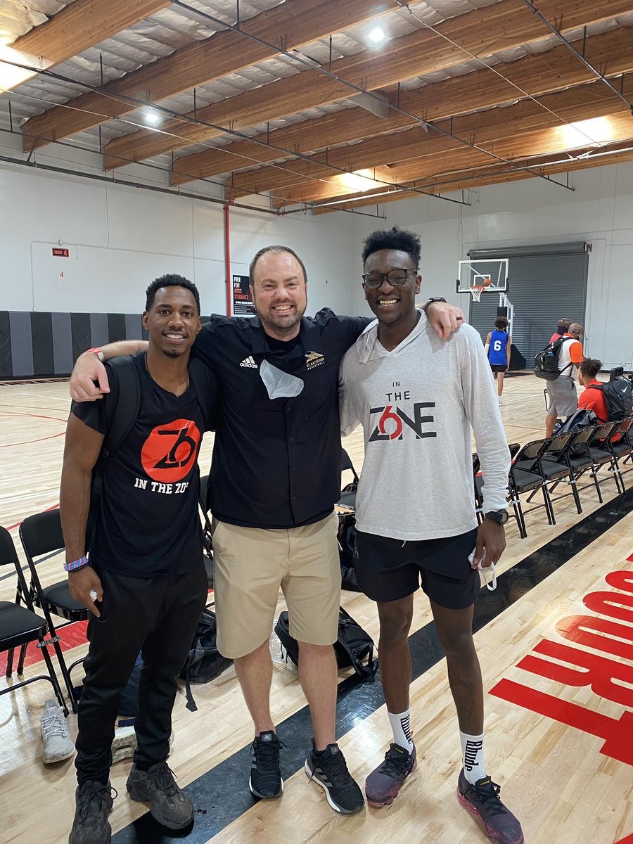 DSU_MBB's tweet photo. ✍️🏀 Please help us welcome Jayden Johnson to @DSU_Trojans &amp; @DSU_MBB ! Jayden is a 6’5 190 frosh wing of Laveen, AZ &amp; 🏀 State Champs @RanchoSolanoAZ . He will study AI in Organizations @DakotaState 

Coach Williamson coached his brother @Pnewt0n @UMDBulldogs in 2015 https://t.co/RyYIF9kQhB