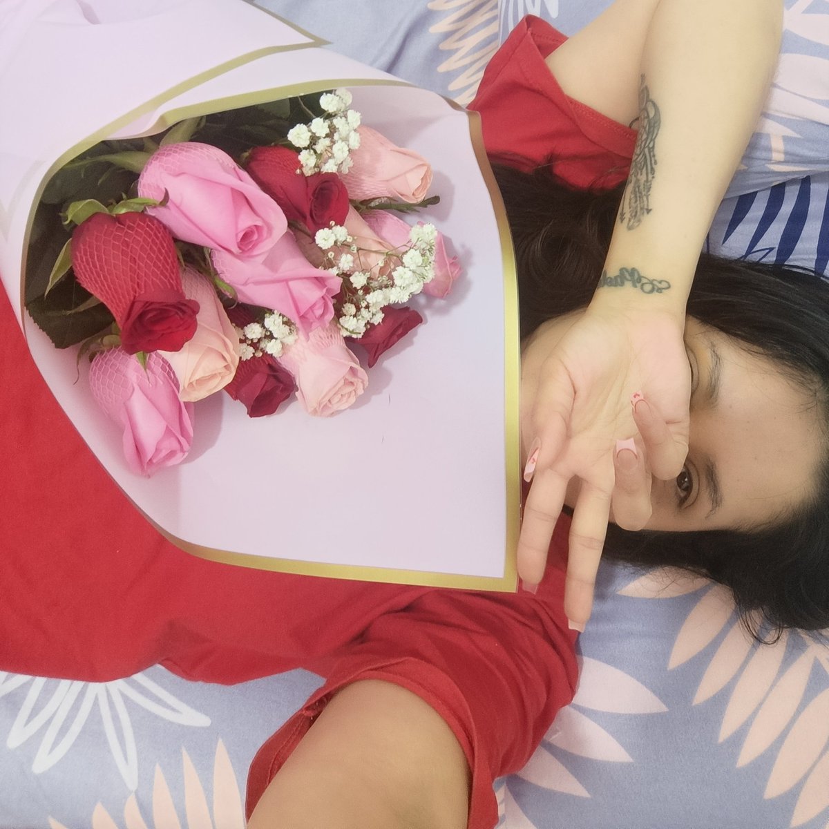 NOELIA ZANÓN - Estoy enferma (Je suis malade) | Deezer, image size:1200x1200