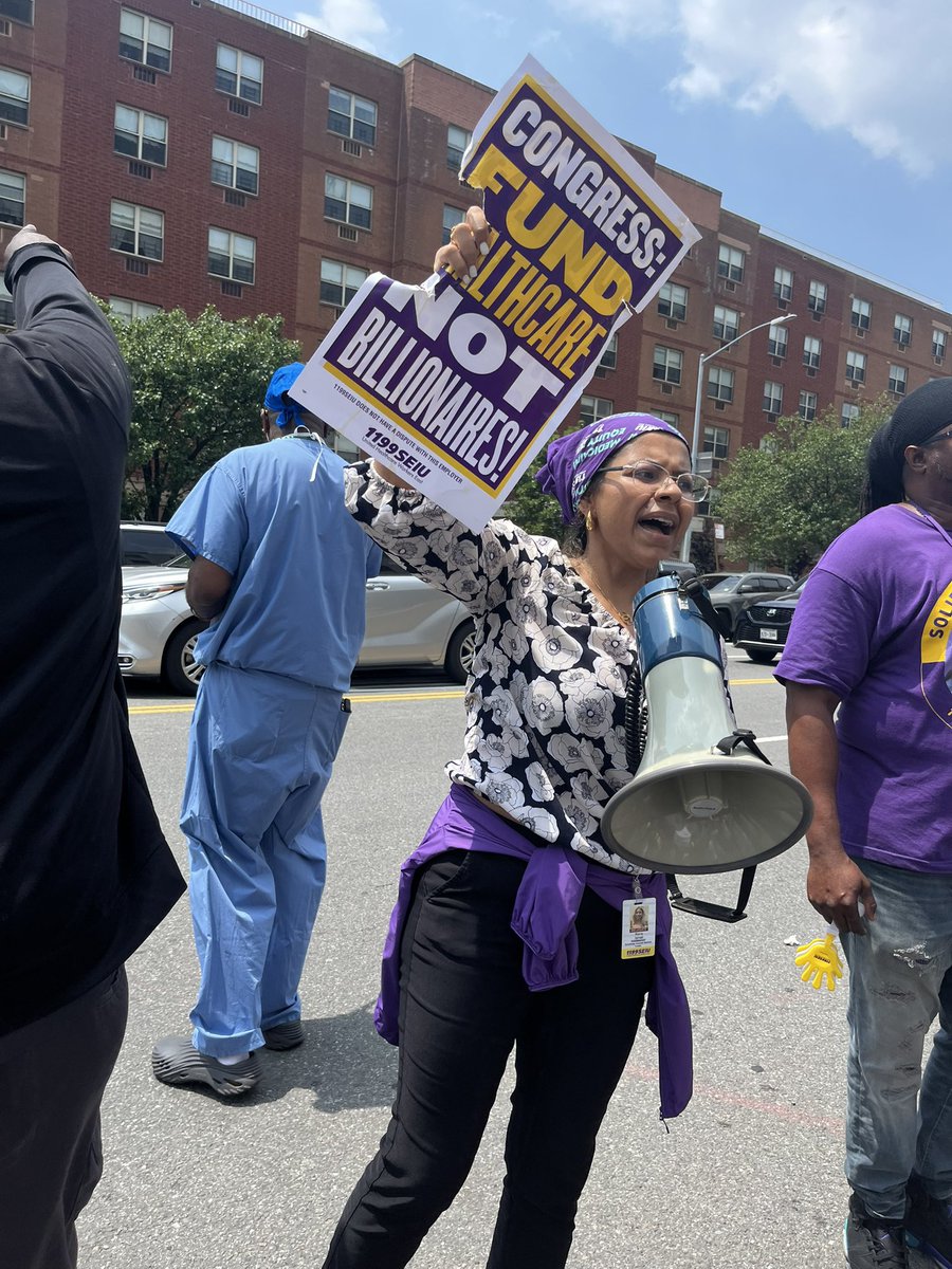 1199SEIU's tweet image. 1199 healthcare workers are outside hospitals across New York to demand: #NoMedicaidCuts! #SaveMedicaid! Congressmembers must make good on their promises to protect this critical program!