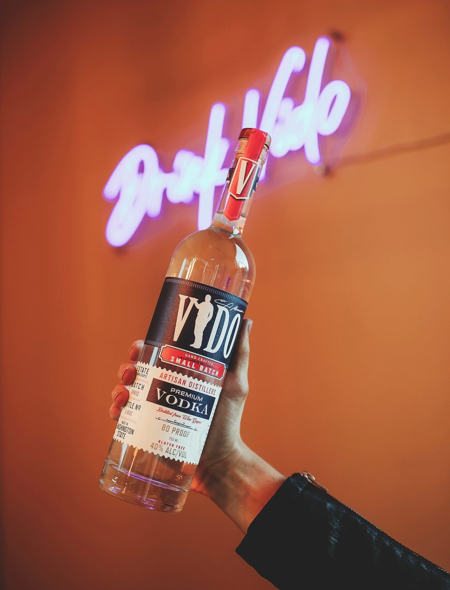 VidoVodka's tweet photo. Serving looks and pouring smooth 🍸✨ Vido Vodka—hand-crafted for those who know good taste when they see (and sip) it.

#VidoVodka #SmallBatchVodka #CraftedWithCharacter #PNWMade #SipBoldly #VodkaStyle #NeonNights #RaiseYourGlass #PremiumPour #DistilledToStandOut https://t.co/5zdluOkPUB
