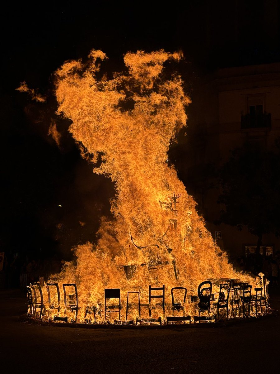 FOC NOU!