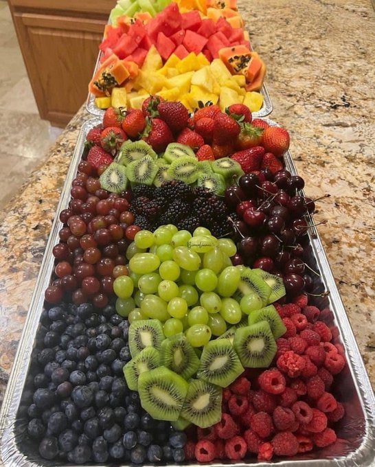 A multi-flavored, colorful way to good health🍉🍒🍓🍎