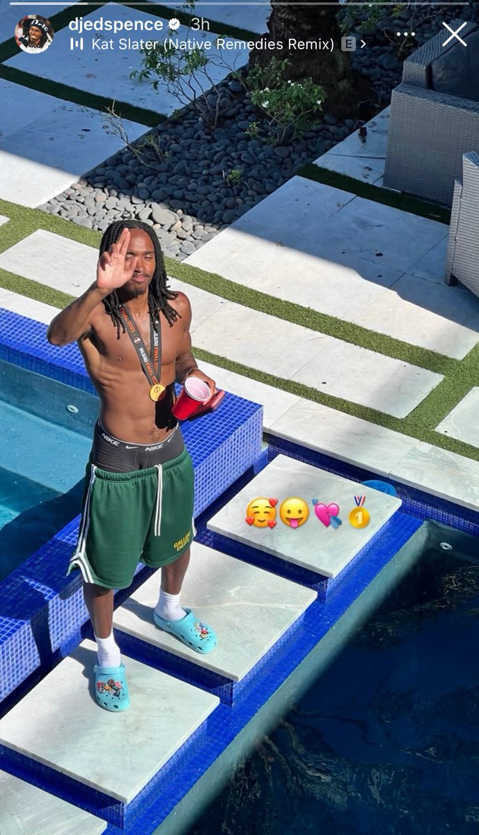 Djed Spence rocking his UEFA Europa League winners medal whilst on holiday is the type of stuff I needed to see on my Monday night. 🥇🤍