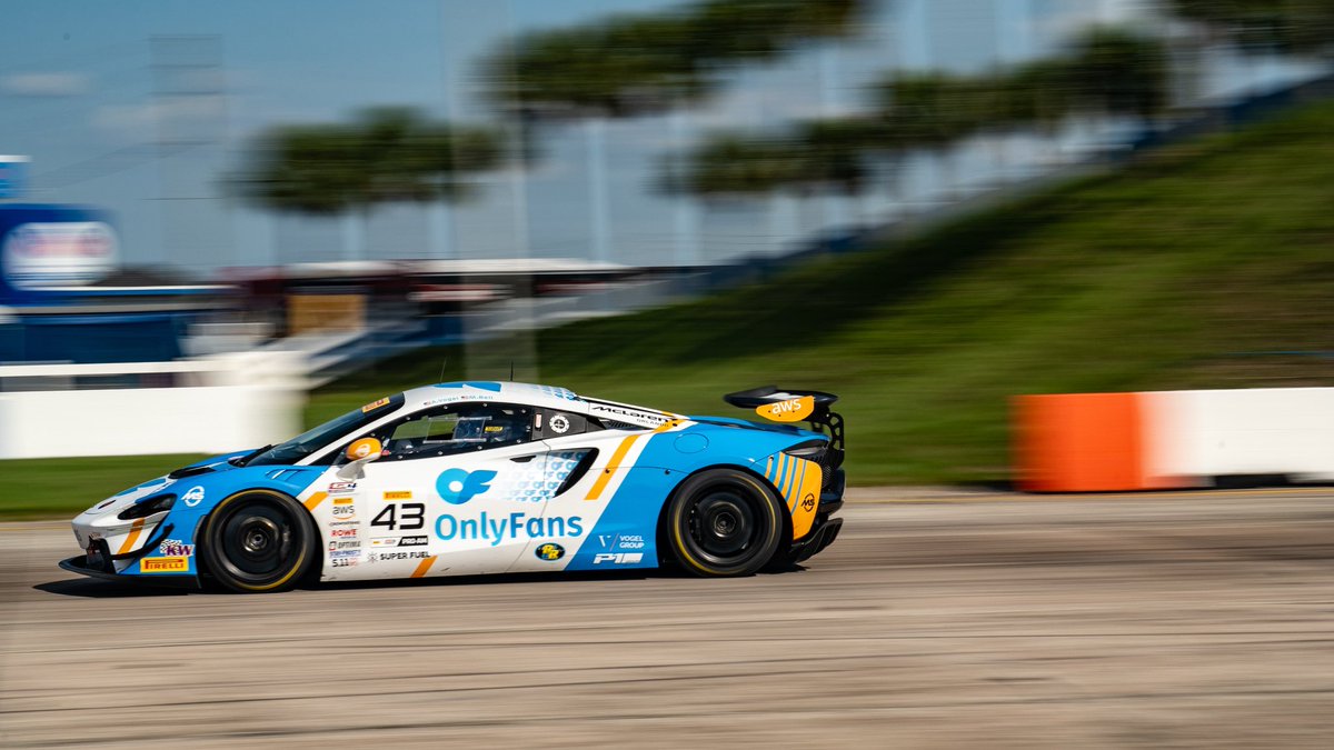 P1Groupe's tweet image. Coming in hot! 🔥4️⃣3️⃣🧡💙

Follow the Journey ➡️ Onlyfans.com/p1groupe

#onlyfans #onlyfansracing #motorsports #racing #omsrace #mclaren #mclarenorlando #mclarencustomerracing 
#gt4 #p1groupe