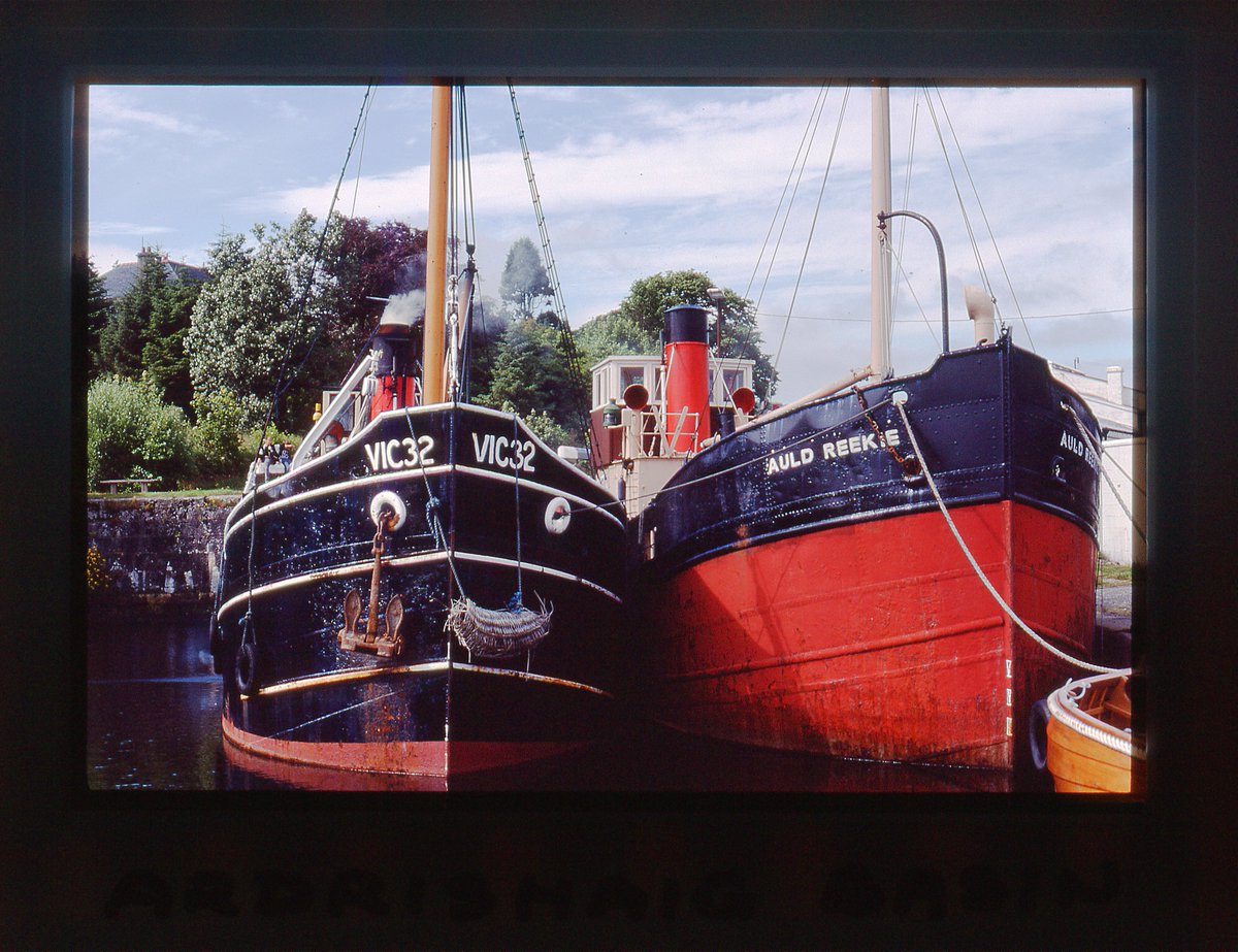 UnicornUnbound's tweet image. These 35mm photos of the 'Puffers', 'Auld Reekie' and 'Vic 32', were taken at Ardrishaig Basin in July 1989.
#Puffers #ClydePuffers #archives #Scotland #DoonTheWatter #heritage #Ardrishaig #CrinanCanal #Crinan #Northwich #Lochgilphead #35mmPhotography #35mm #35mmPhotos