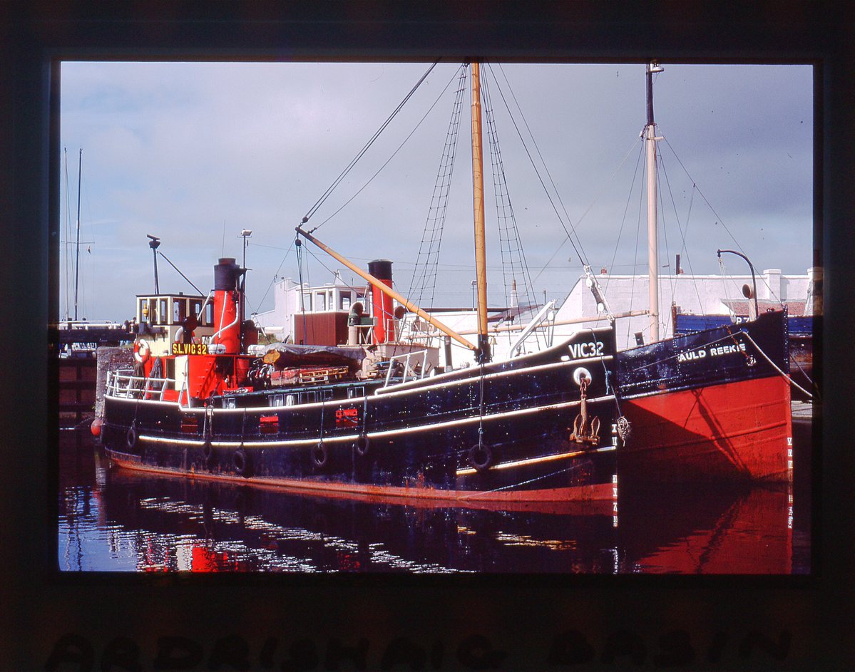 UnicornUnbound's tweet image. These 35mm photos of the 'Puffers', 'Auld Reekie' and 'Vic 32', were taken at Ardrishaig Basin in July 1989.
#Puffers #ClydePuffers #archives #Scotland #DoonTheWatter #heritage #Ardrishaig #CrinanCanal #Crinan #Northwich #Lochgilphead #35mmPhotography #35mm #35mmPhotos