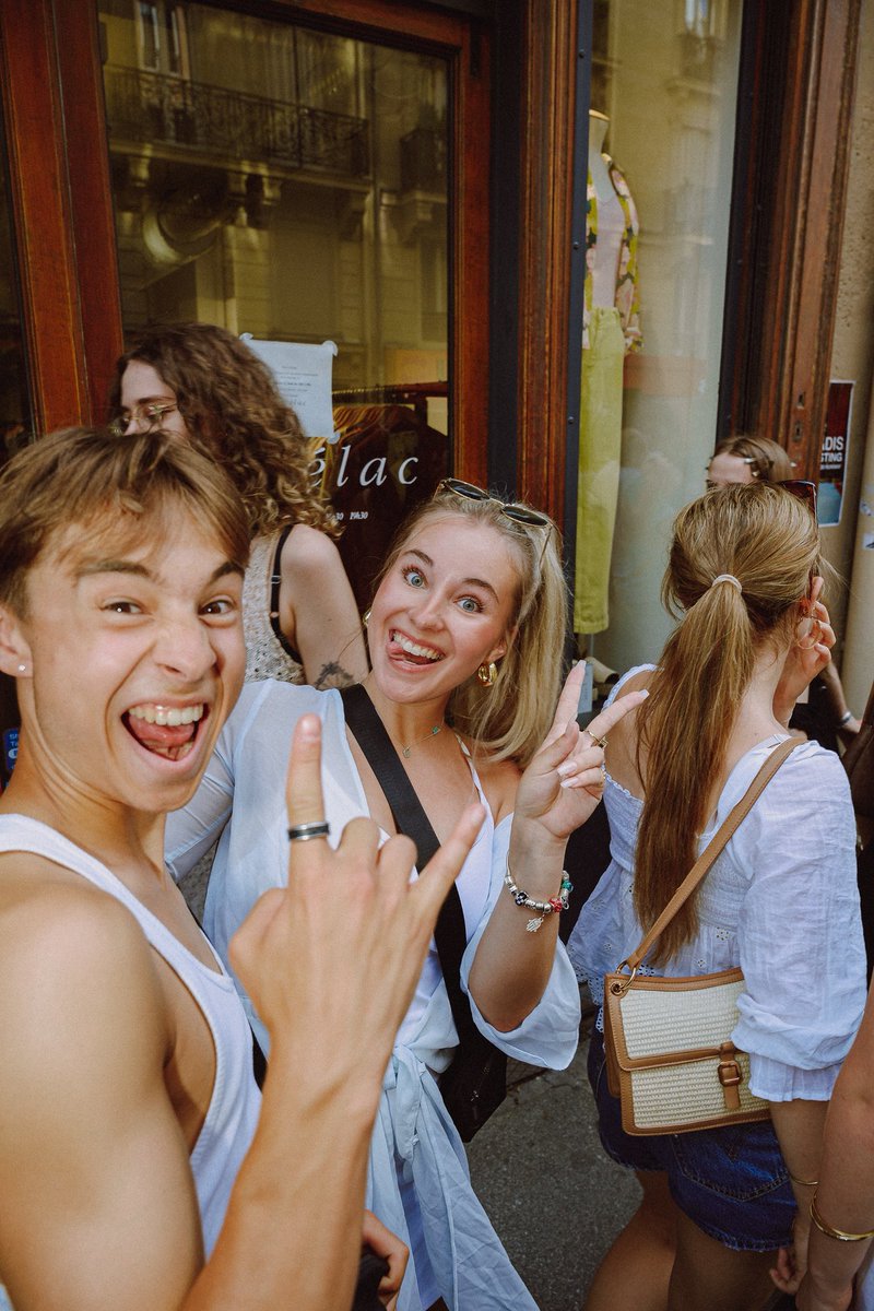 Trop d’énergie la bas