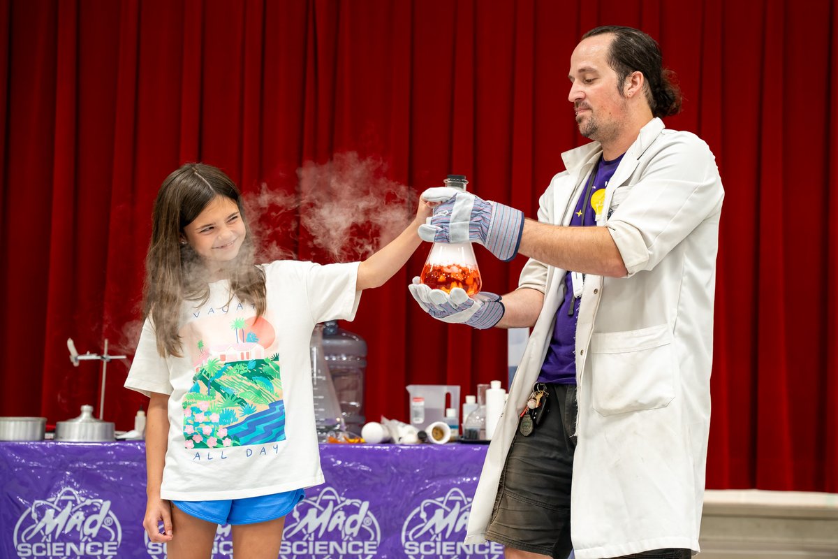 ABSSPublic's tweet image. 🔥❄️ Everyone's hand went up when they asked for volunteers! Dr. M&amp;amp;M and Atomic Alex from Mad Science visited our Summer Reading Camp at Hillcrest Elementary today! Every student had a front row seat to this explosive (and safe) demonstration! #ThisisABSS #ReadingisFun