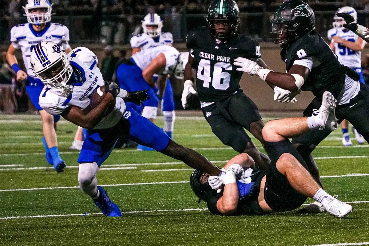 Georgetown 3-star WR Xavier Warren has committed to UCLA. 

One of the fastest players in Austin, he and West Virginia commit Jett Walker are two of the highest-rated 2026 players in Central Texas.

statesman.com/story/sports/h…