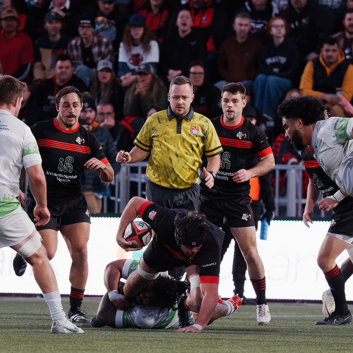 Here’s who will be commanding the pitch for Saturday’s <a href="/usmlr/">Major League Rugby</a> Championship 🏆

Referee: Luke Rogan
Assistant Referee 1: Robin Kaluzniak
Assistant Referee 2: Federico Anselmi
TMO: Derek Summers

<a href="/usmlr/">Major League Rugby</a>
